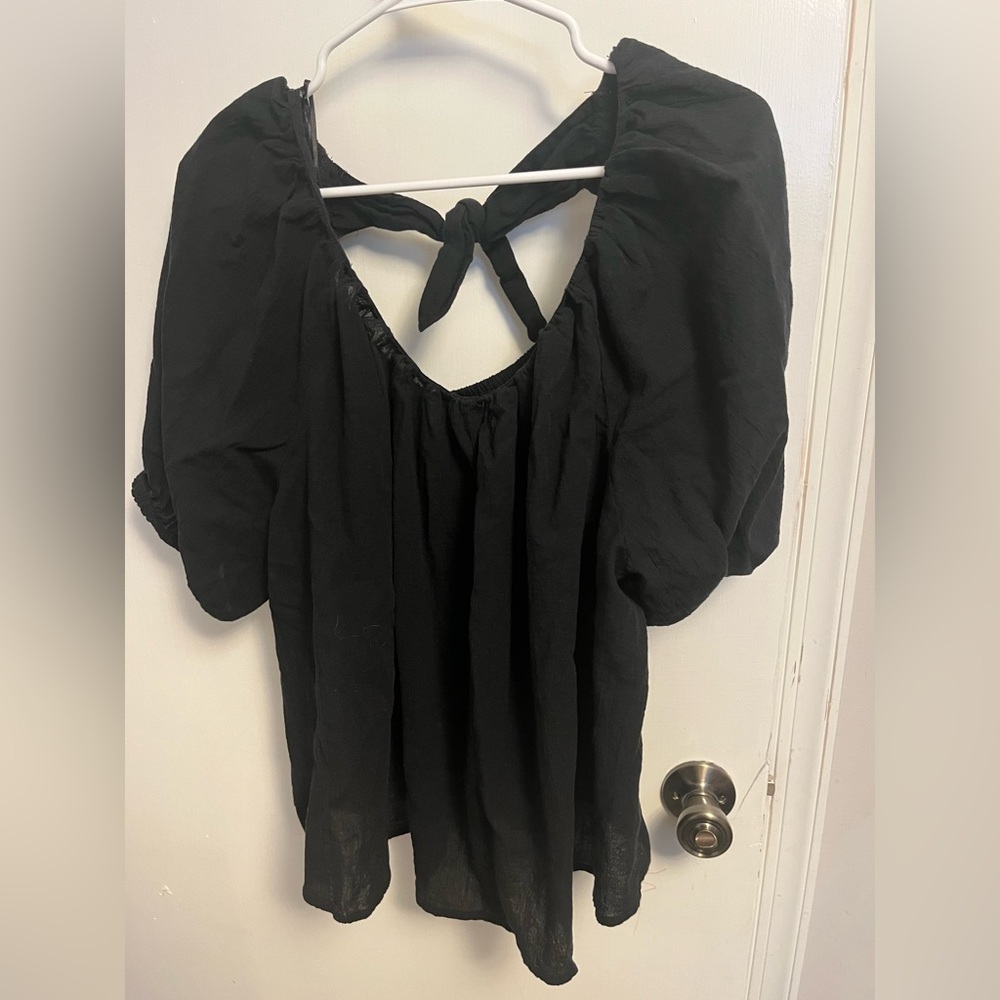 Old Navy Black Puff Sleeve Tie-Back Blouse